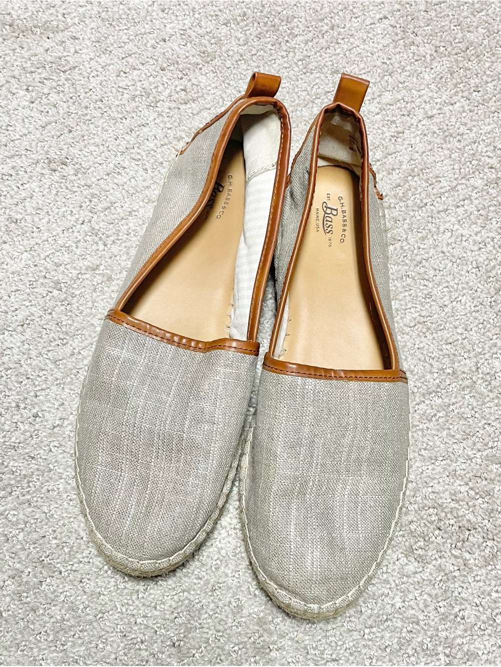 Bass Beige Linen Flats with Tan Trim